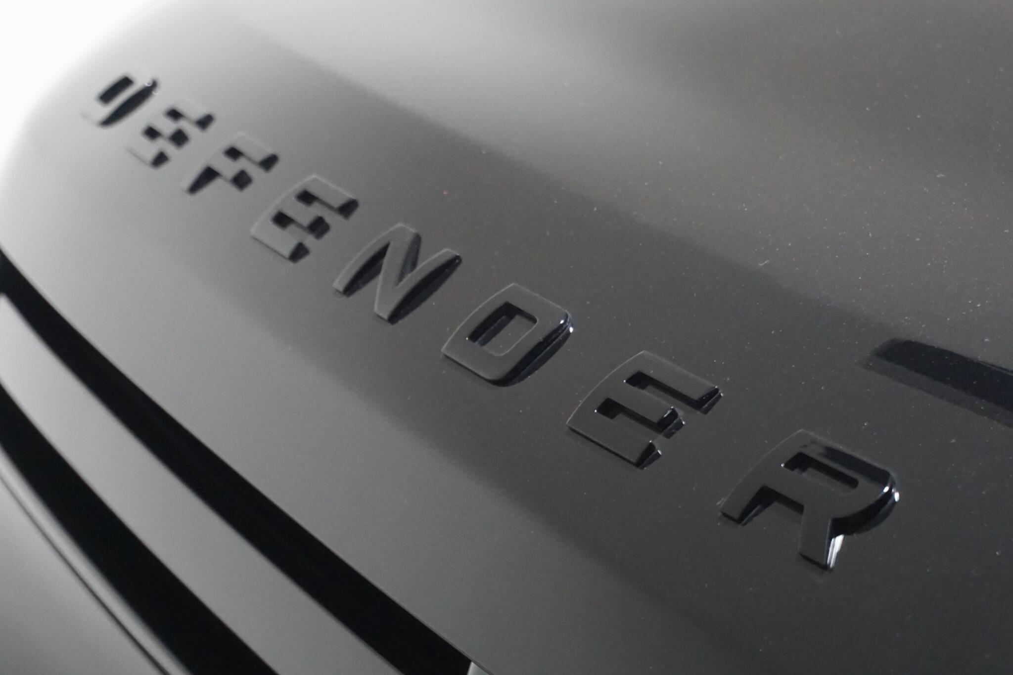 Land Rover Defender 110 3.0 D350 MHEV X-Dynamic HSE Hard Top SUV Auto 4WD MWB Euro 6 (s/s) 5dr